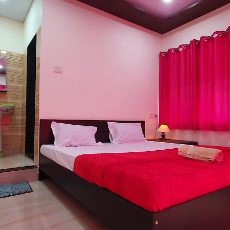 Serina House Mālvan Kültér fotó