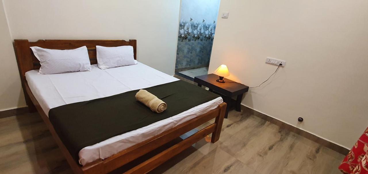 Serina House Mālvan Kültér fotó
