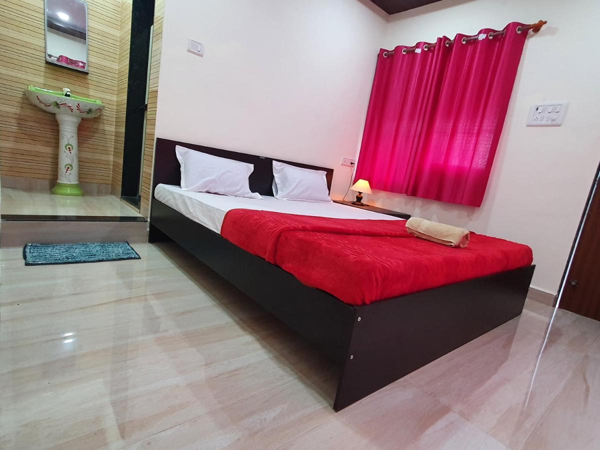 Serina House Mālvan Kültér fotó